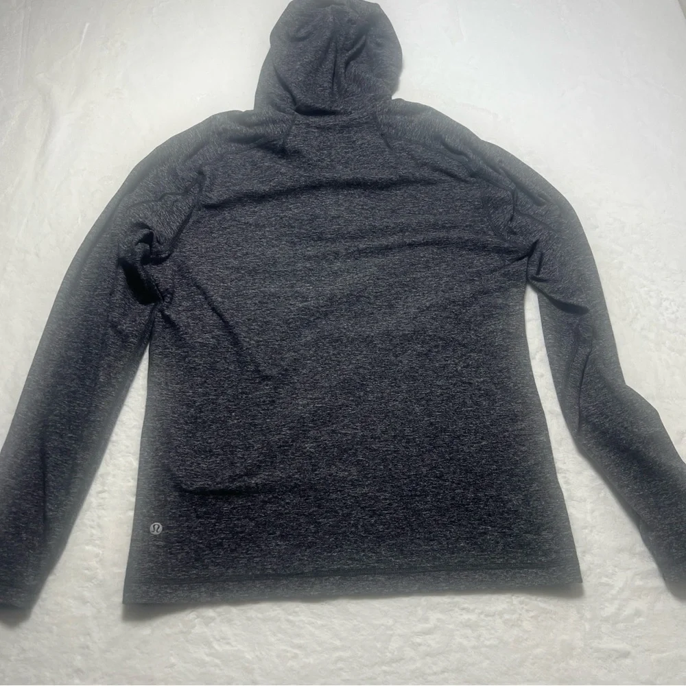 Lululemon long sleeve‎ Gray Hoodie Shirt